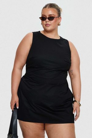 Yumiko Romper Black Curve