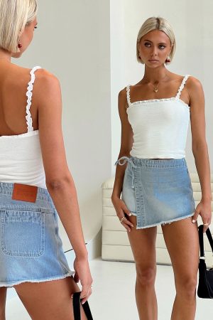 Bowden Skort Light Wash Denim