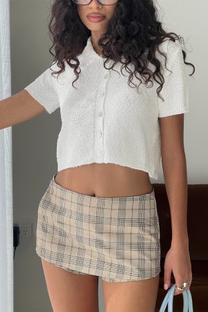 Uncharted Skort Beige Plaid