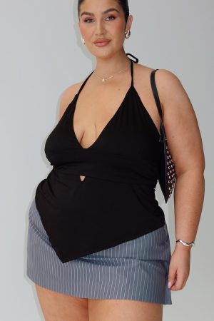 Averee Halter Top Black Curve