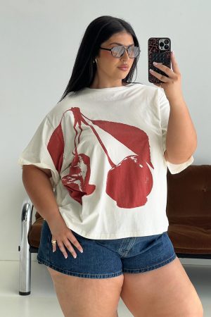 Cherrie Amore Oversized Tee White Curve