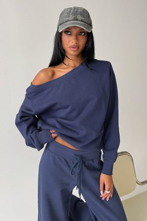 Wellness Off the Shoulder Jumper Navy