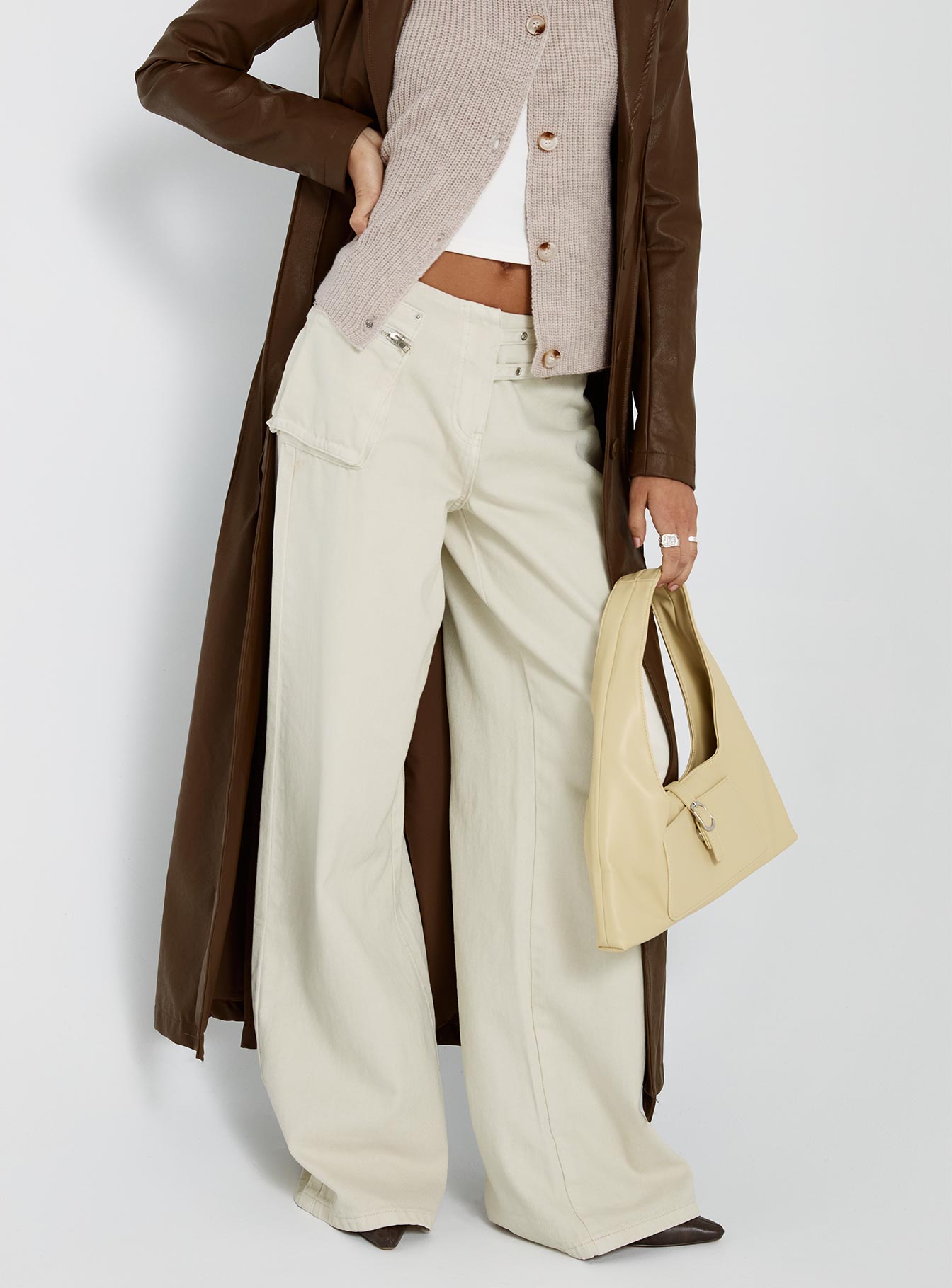 Paltrow Mid Rise Wide Leg Cargo Jeans Cream Petite - Image 9