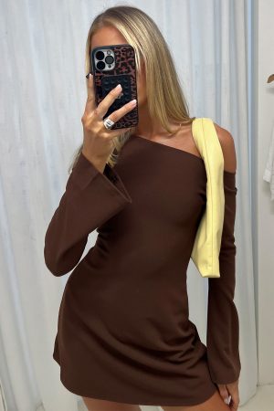 Adrietta Long Sleeve Off Shoulder Mini Dress Brown
