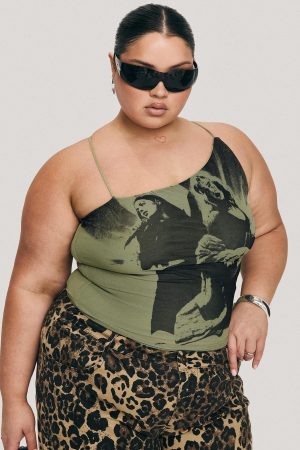 Miekie Top Green Curve