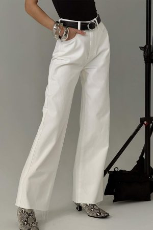 Henesey High Rise Straight Leg Jeans White Wash