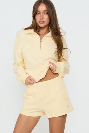 Haelie Fleece Shorts Butter Yellow