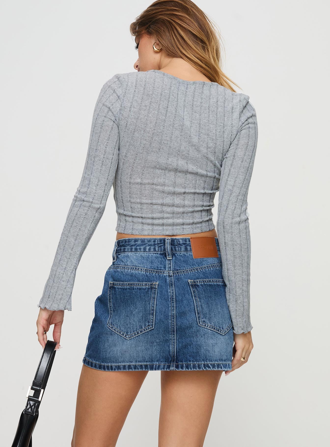 Arrte Mid Rise Denim Mini Skirt Mid Wash Petite - Image 5
