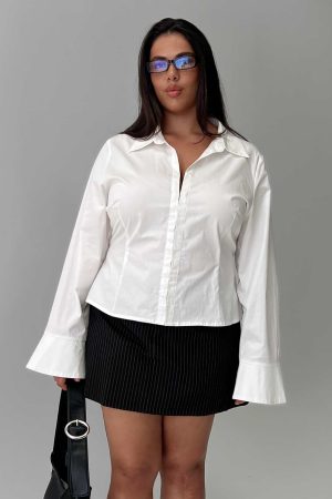 By The Phone Long Sleeve Collared Top White Curve