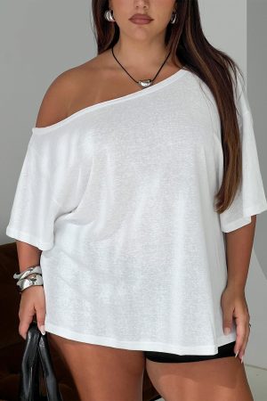 Winny Off Shoulder Tee White Curve