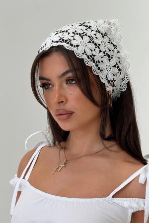Pinot Lace Hair Scarf White