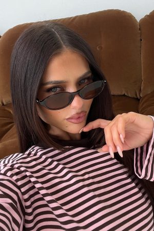 Captivation Oval Sunglasses Brown