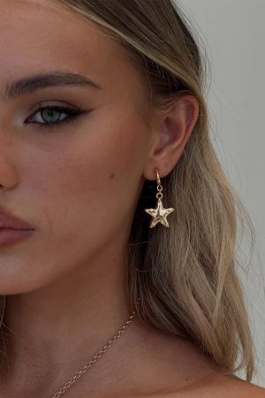Nerine Earrings Gold