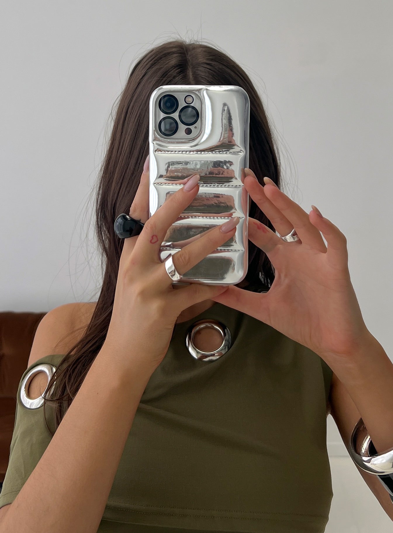 Perfect Harmony Puff iPhone Case Silver - Image 3