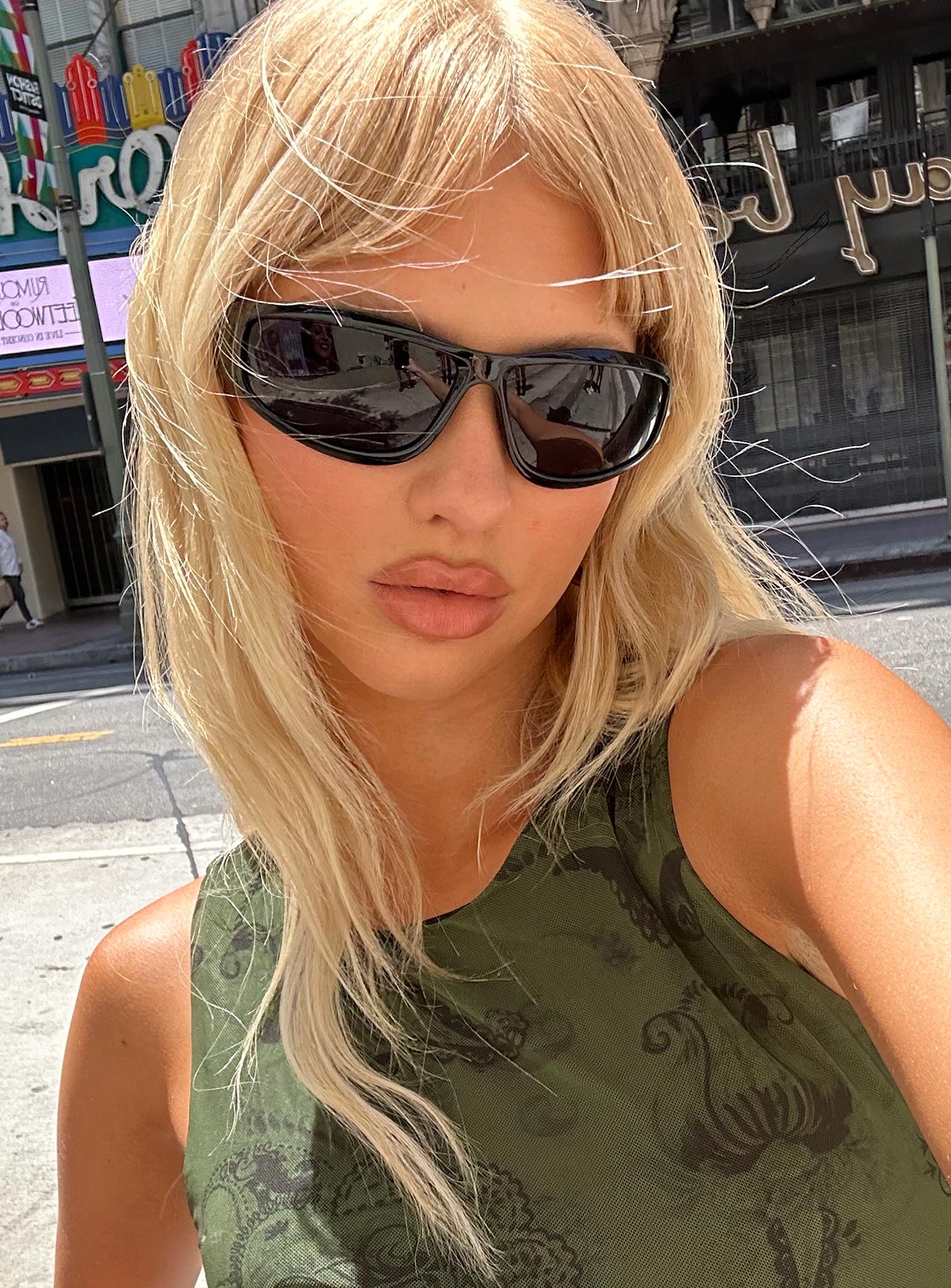 Mora Sunglasses Black - Image 8