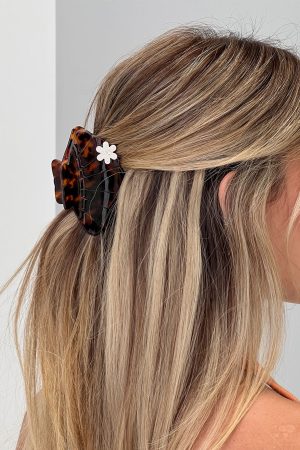 Palm Cove Shell Hair Clip Tort