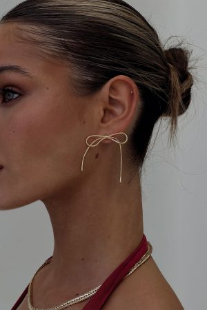 Finnian Earrings Gold