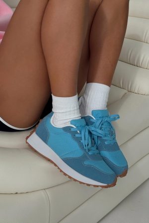 High Speed Sneakers Blue