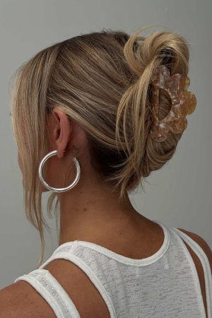Liannah Claw Clip Amber