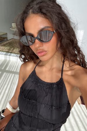 Timely Sunglasses Black / Brown