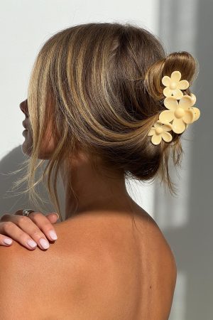 Devinn Floral Claw Clip Yellow