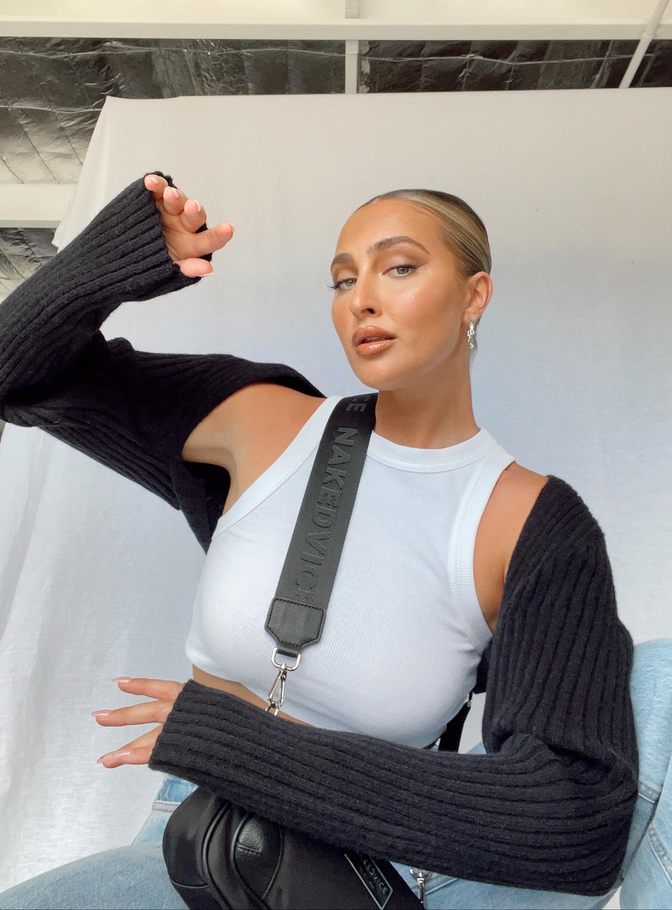 Aytan Bolero Sweater Black - Image 2