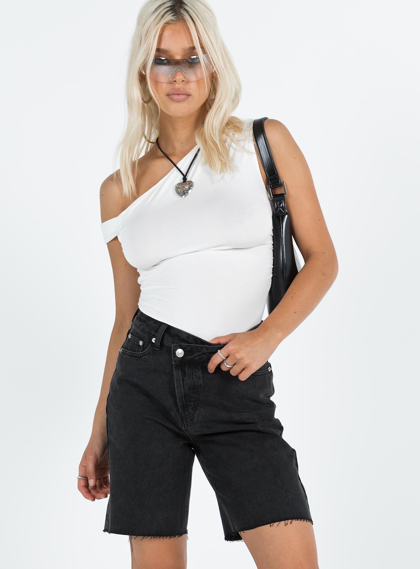 Xena Long Denim Shorts Black - Image 2