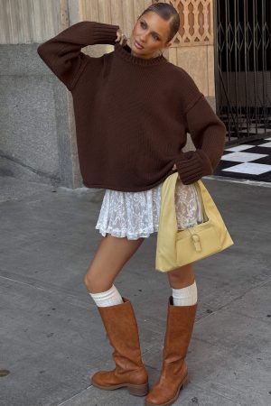 Wilda Crew Neck Knit Sweater Brown