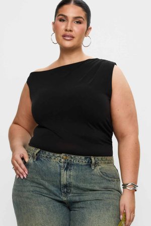 Miyako Bodysuit Black Curve