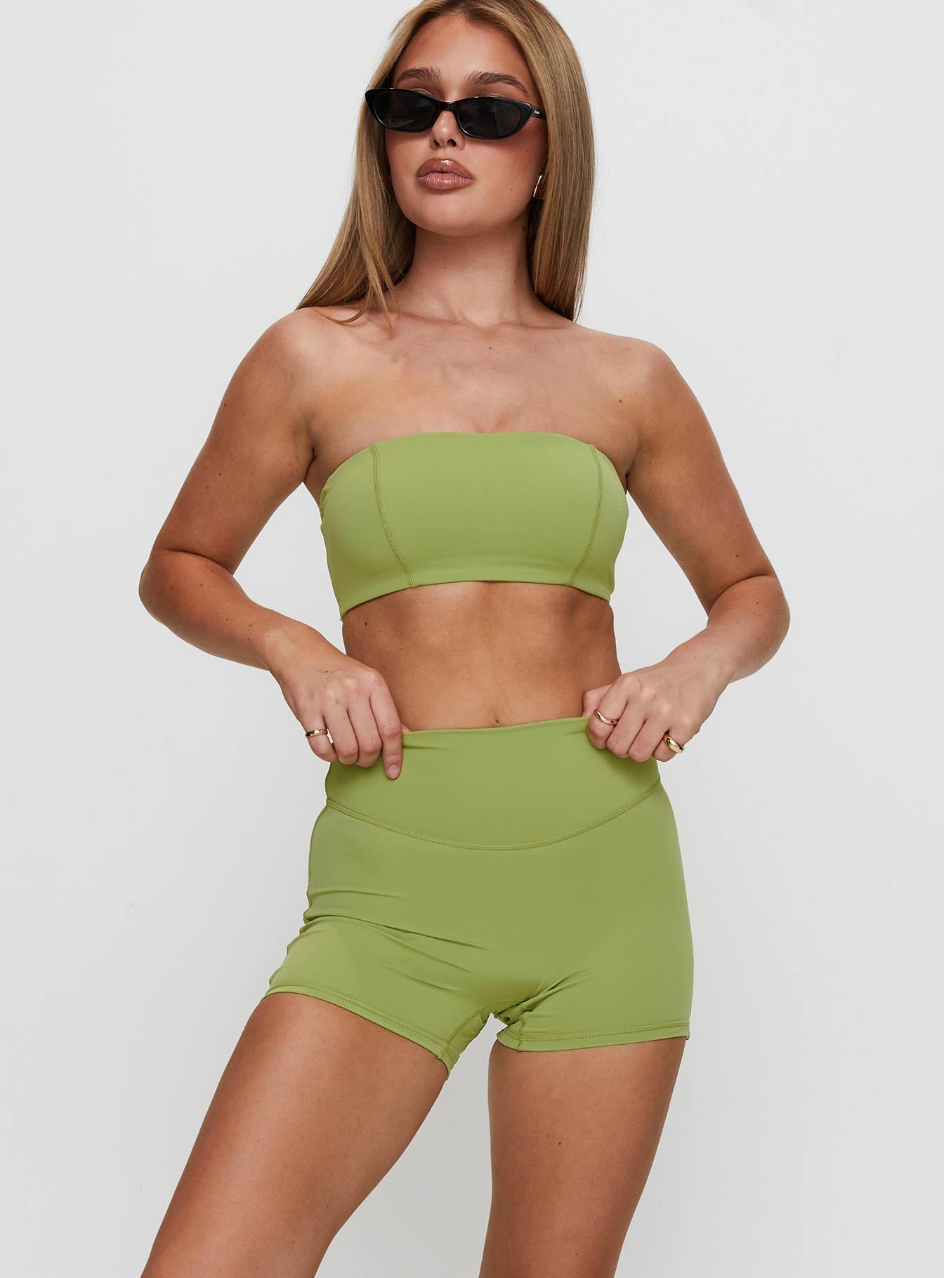 Touchdown Active Contour Short Green - Image 2
