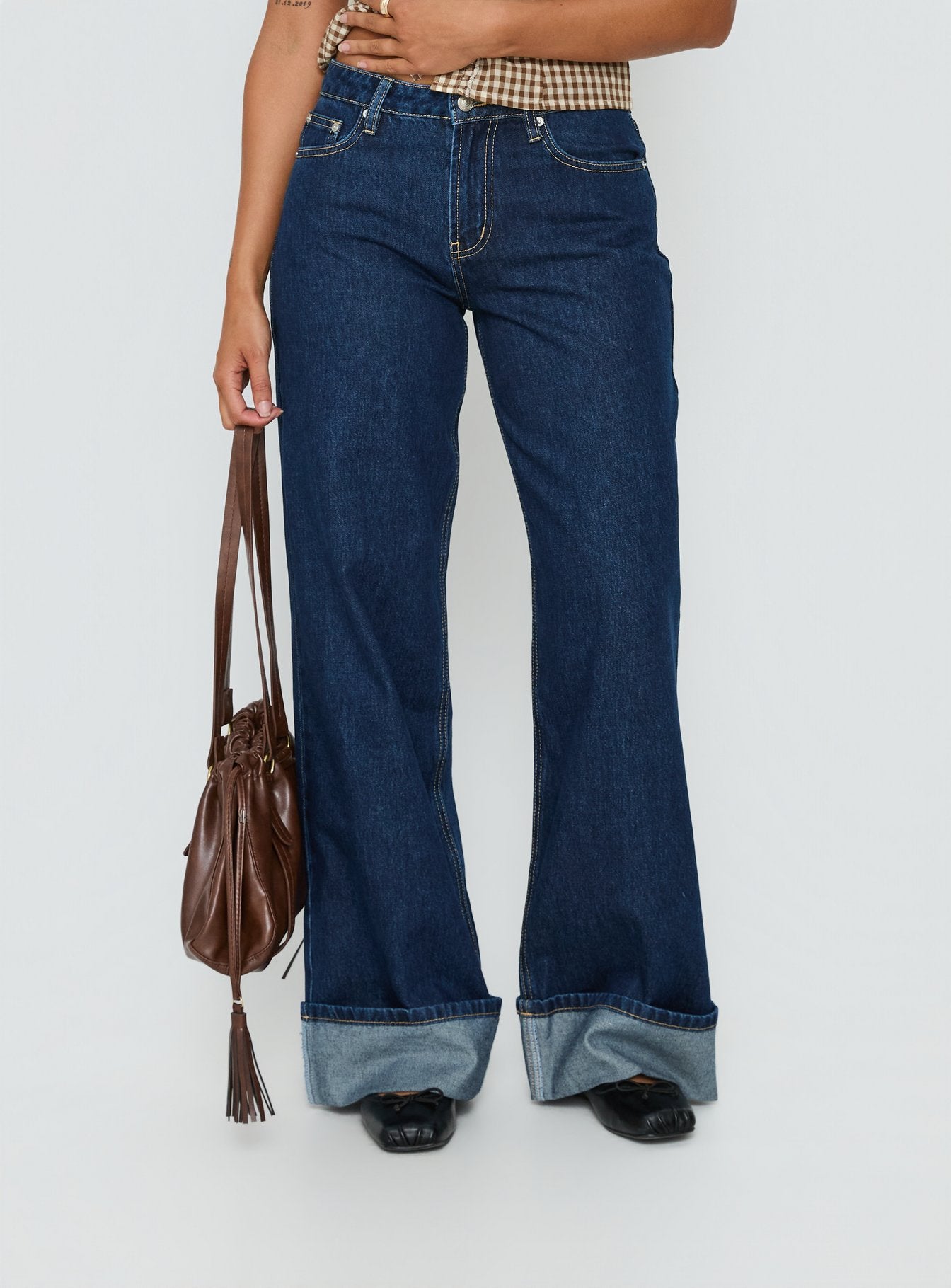 Darla Low Rise Straight Leg Cuff Jean Dark Blue Wash - Image 2