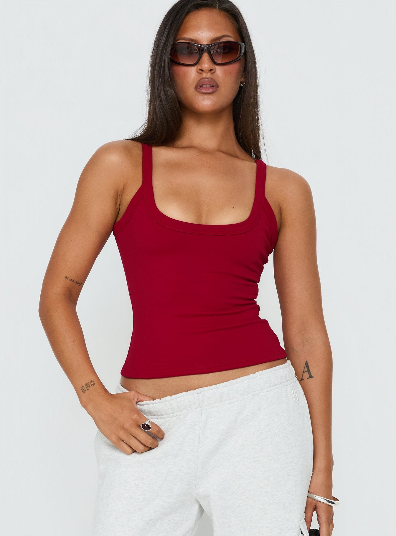 Kasper Cinched Longline Tank Top Wine - Image 2