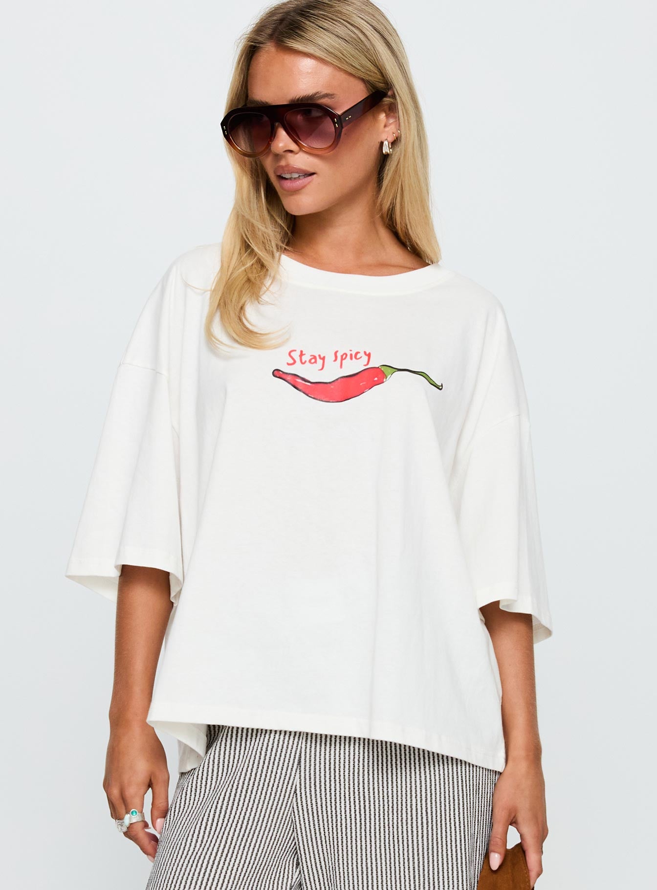 Stay Spicy Graphic Top White - Image 2