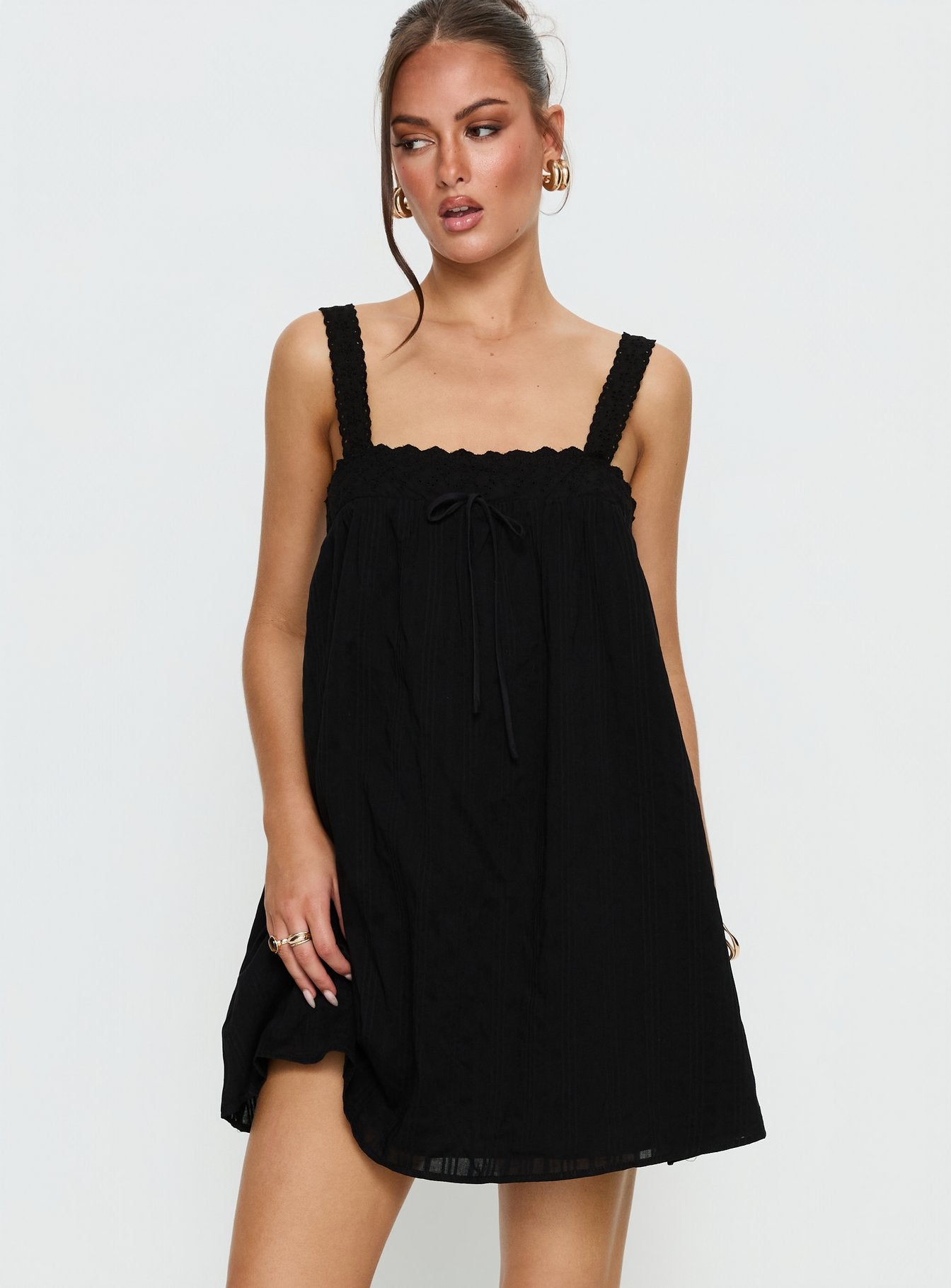 Reason To Stay Lace Trim Floaty Mini Dress Black - Image 2