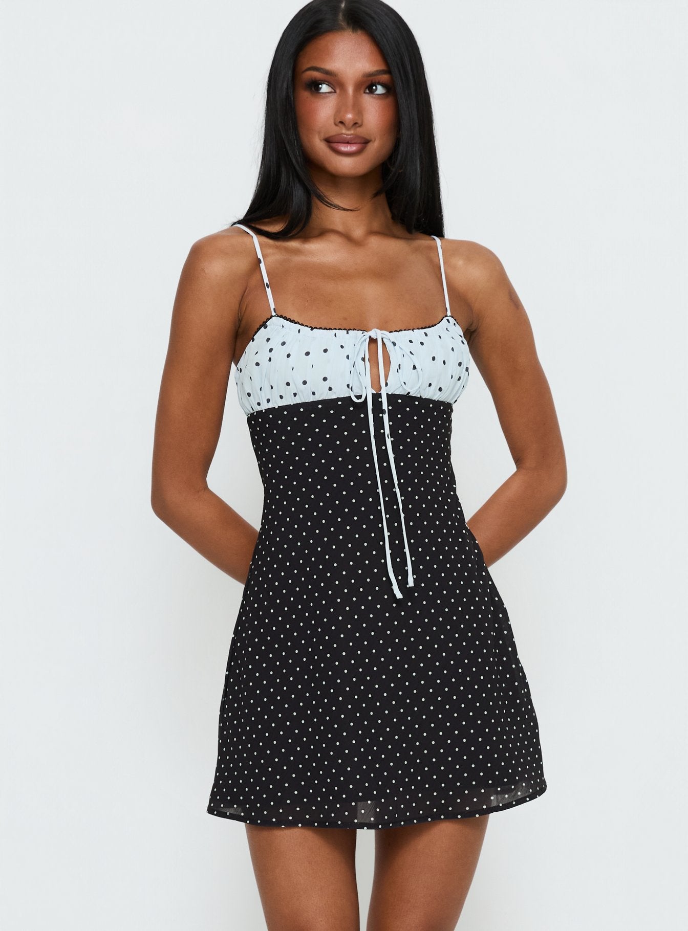 Rylann Contrast Tie Detail Mini Dress Navy / Blue Polka - Image 2