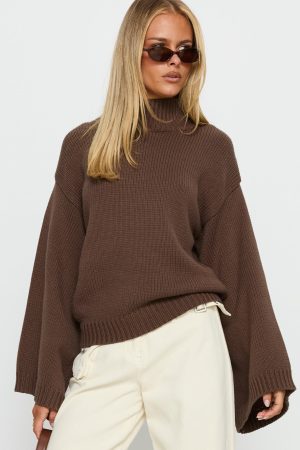 Neriel Funnel Neck Knit Sweater Chocolate