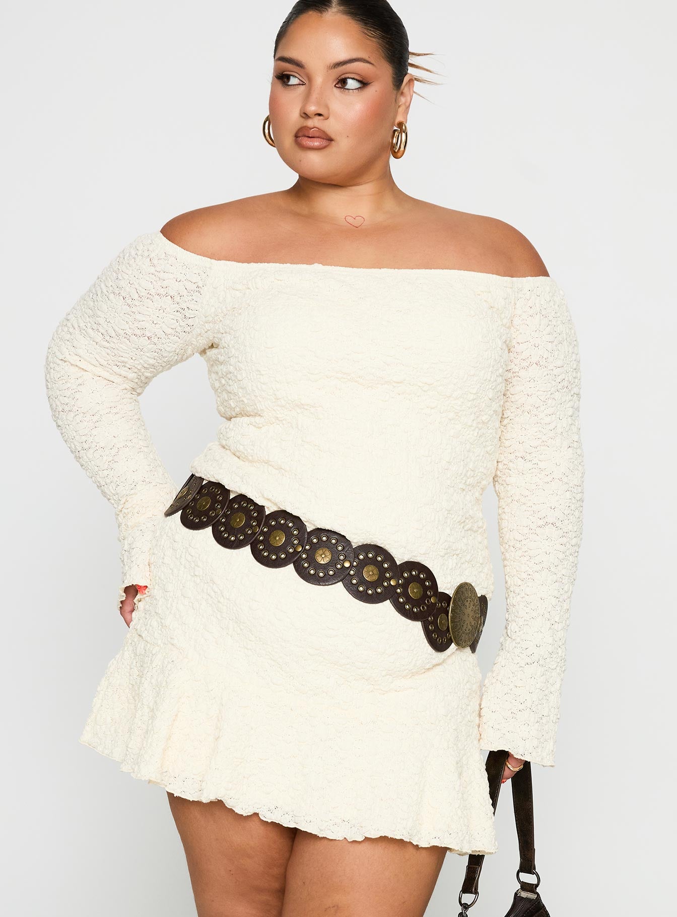 Vancesca Off Shoulder Long Sleeve Mini Dress Curve - Image 2