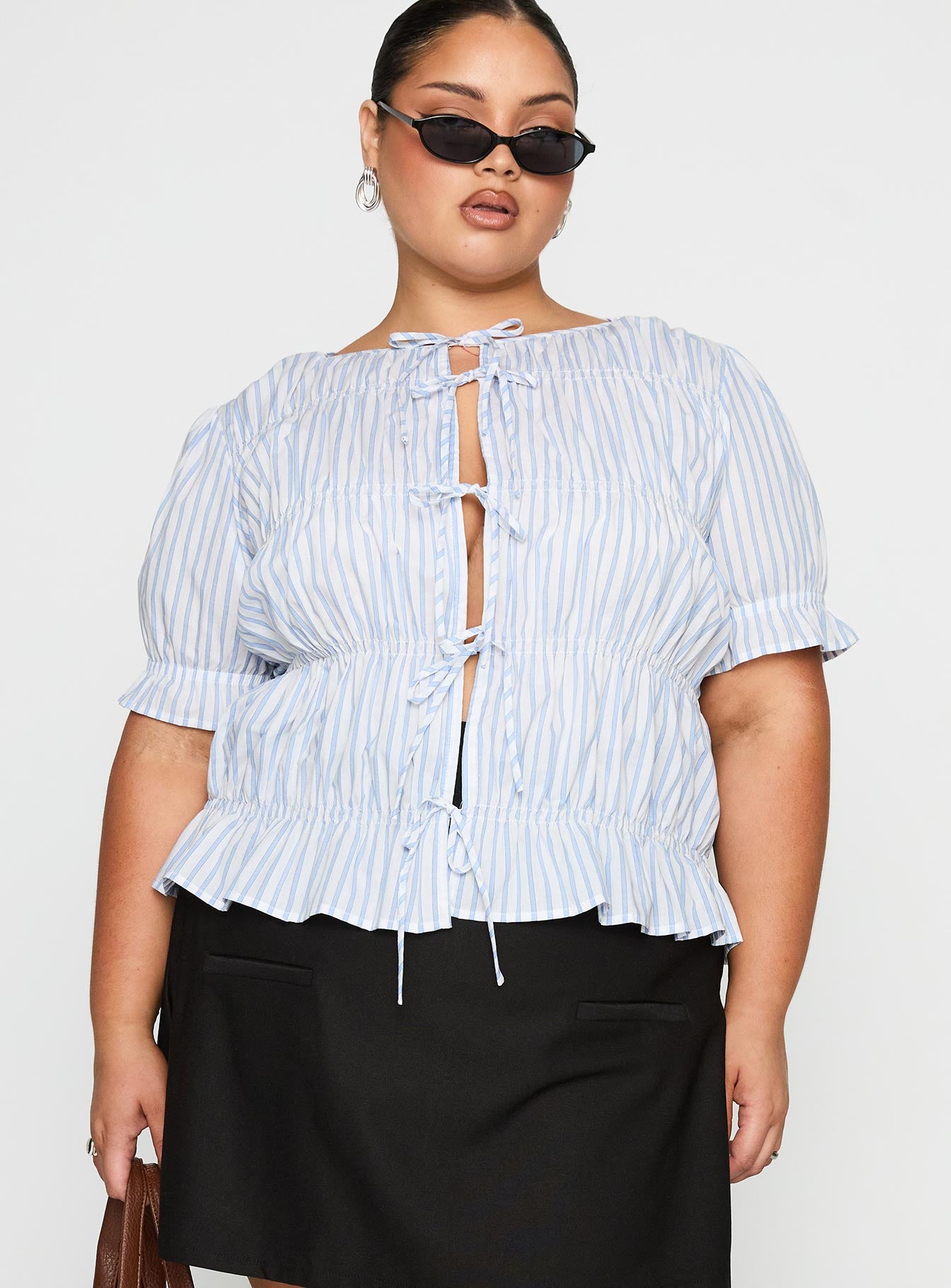 Alistair Bow Tie Top Blue / White Stripe Curve - Image 2