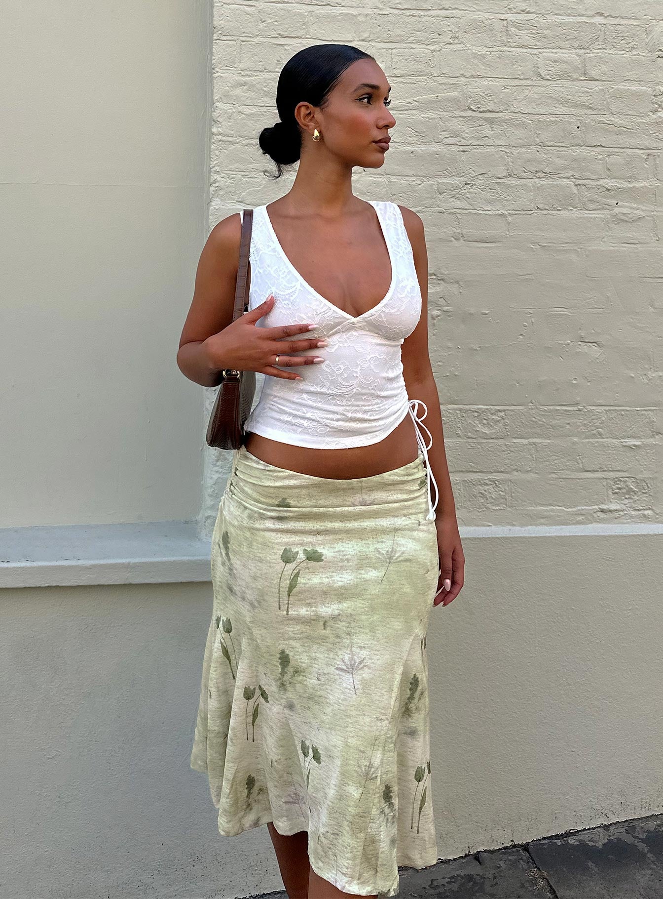 Lewish Low Rise Midi Skirt Green Floral - Image 13