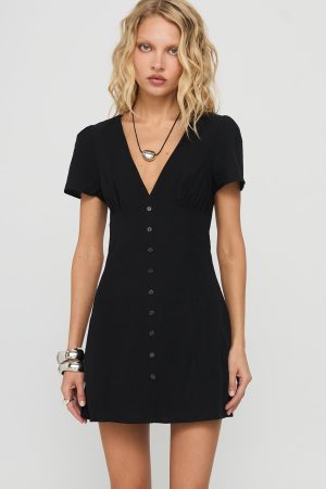Loveliness Playsuit Black Tall