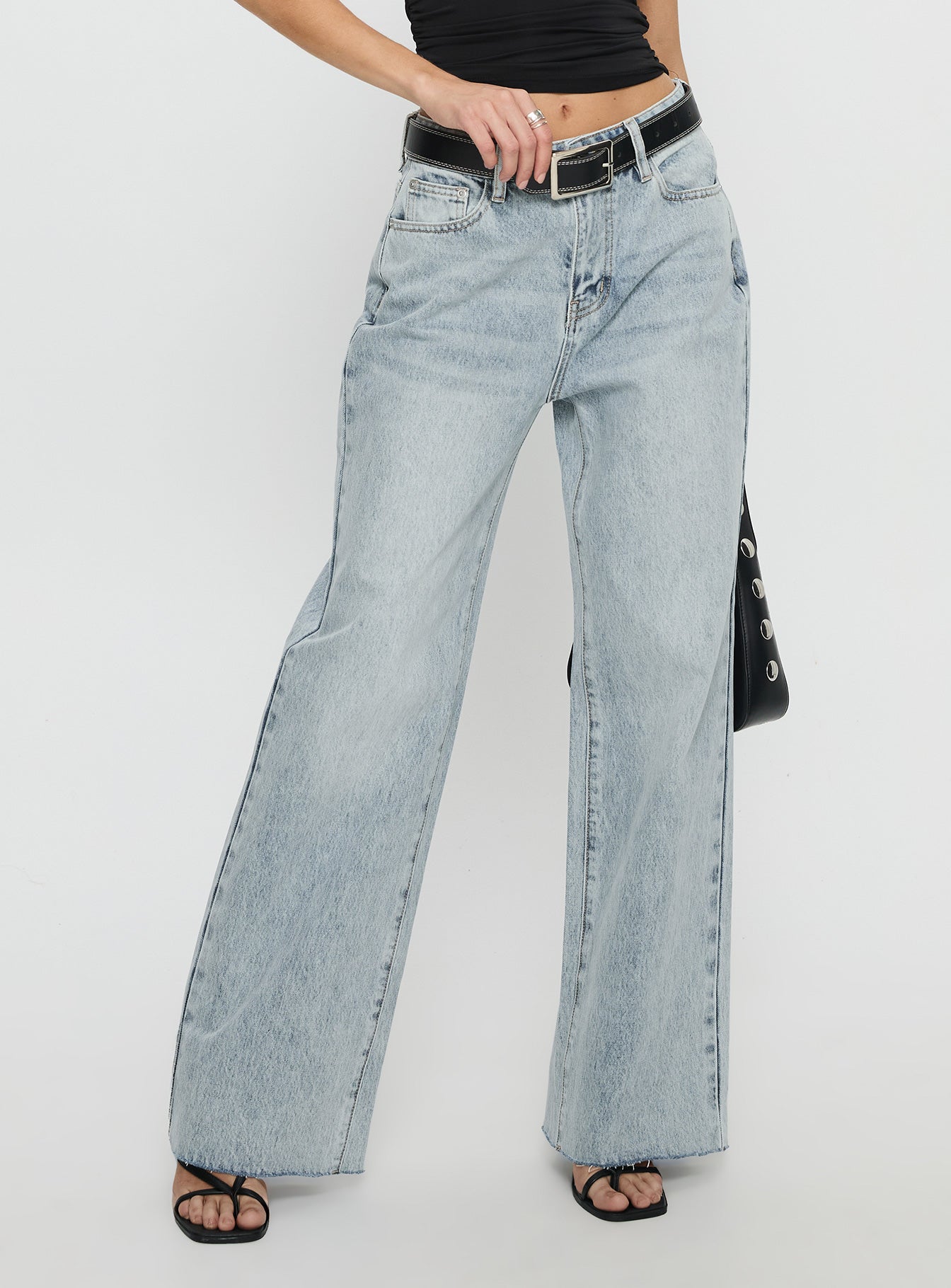 Henesey High Rise Straight Leg Jeans Light Wash - Image 2