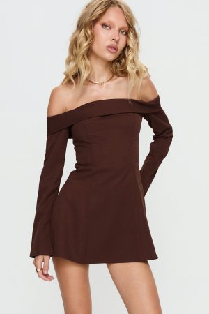 Daija Off Shoulder Long Sleeve Playsuit Brown