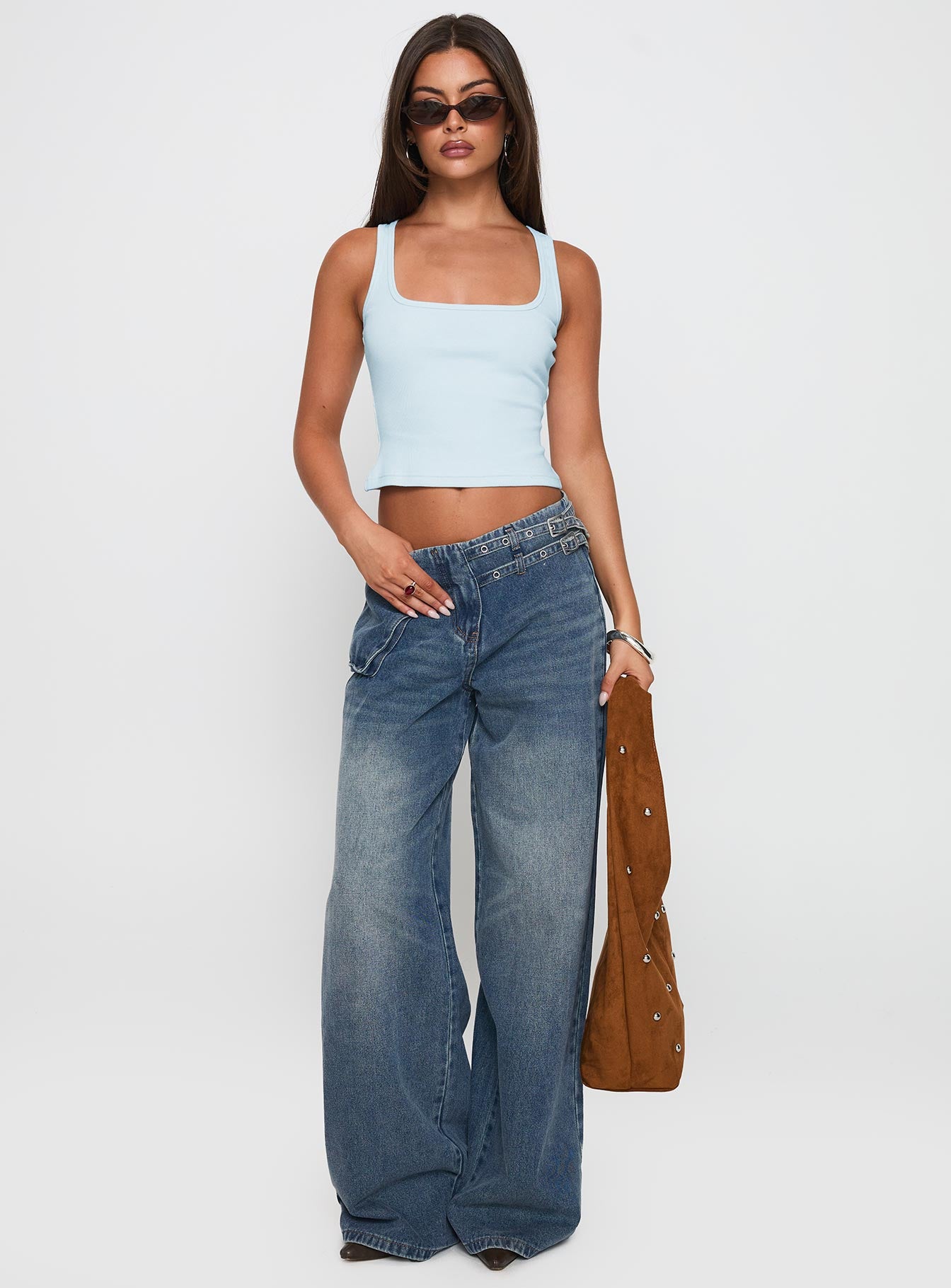 Paltrow Mid Rise Wide Leg Cargo Jeans Mid Blue Wash Petite - Image 2