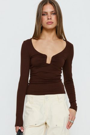 Serelle Long Sleeve Bust Detail Top Chocolate