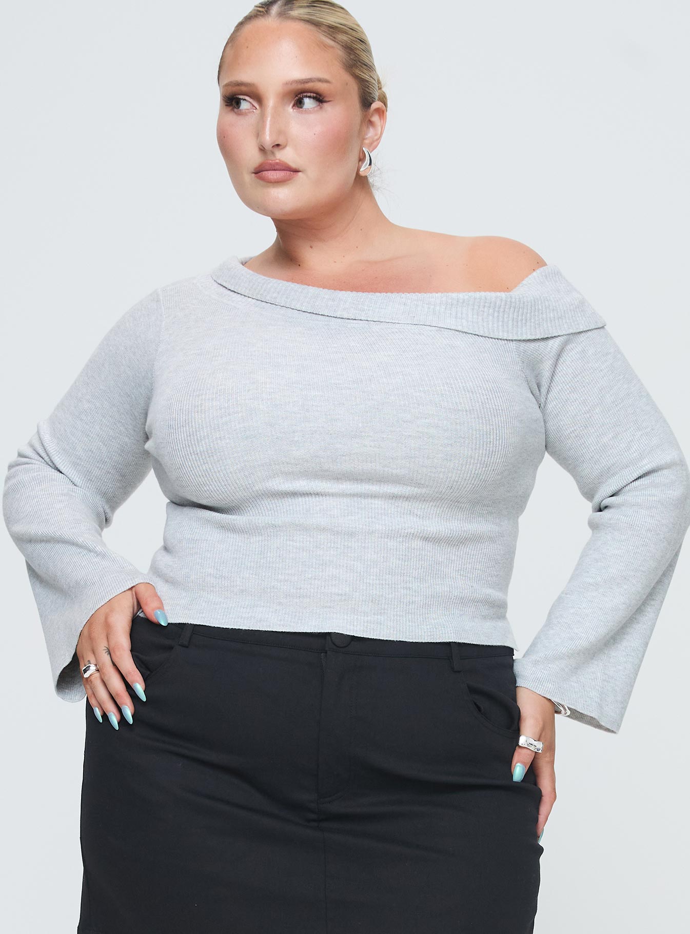 Sina Off The Shoulder Top Grey Curve - Image 6