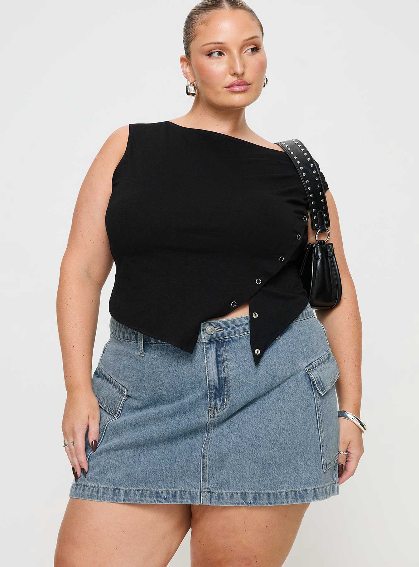 Zakai Cargo Denim Mini Skirt Light Blue Denim Curve - Image 2