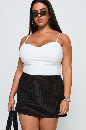 Feminique Skort Black Stripe Curve
