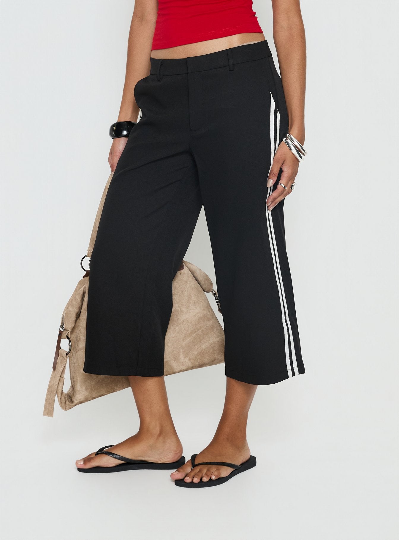 Genesis Capri Pants Noir - Image 3