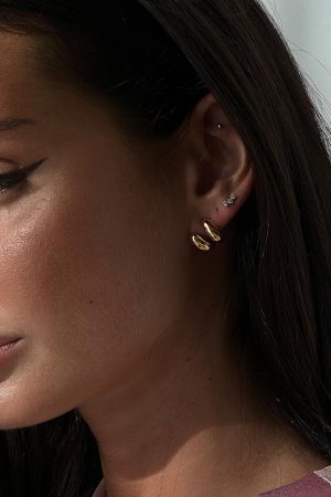 Yueh Earrings Gold