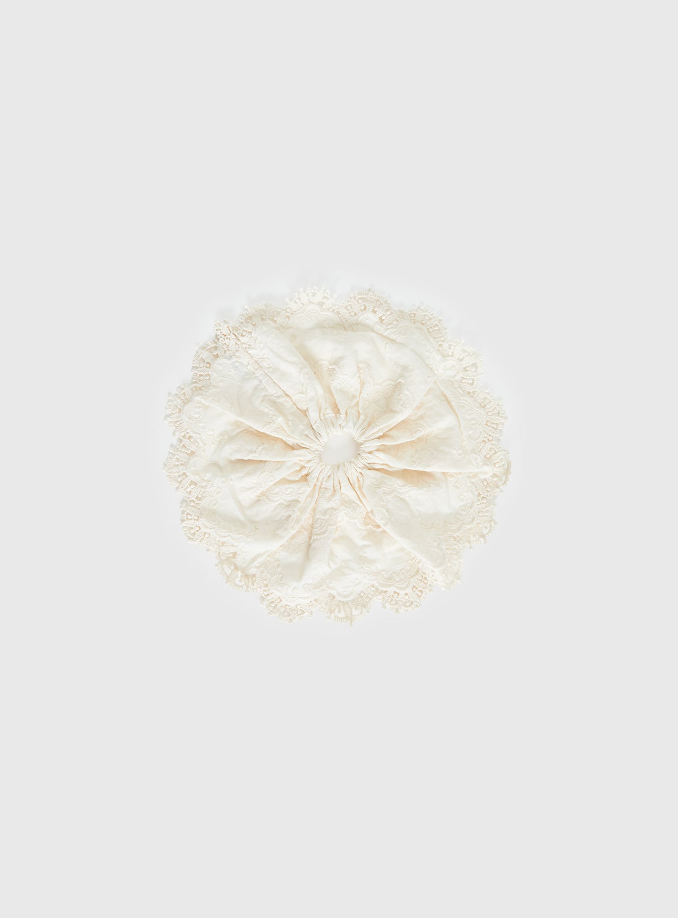 Finlea Scrunchie Cream - Image 2